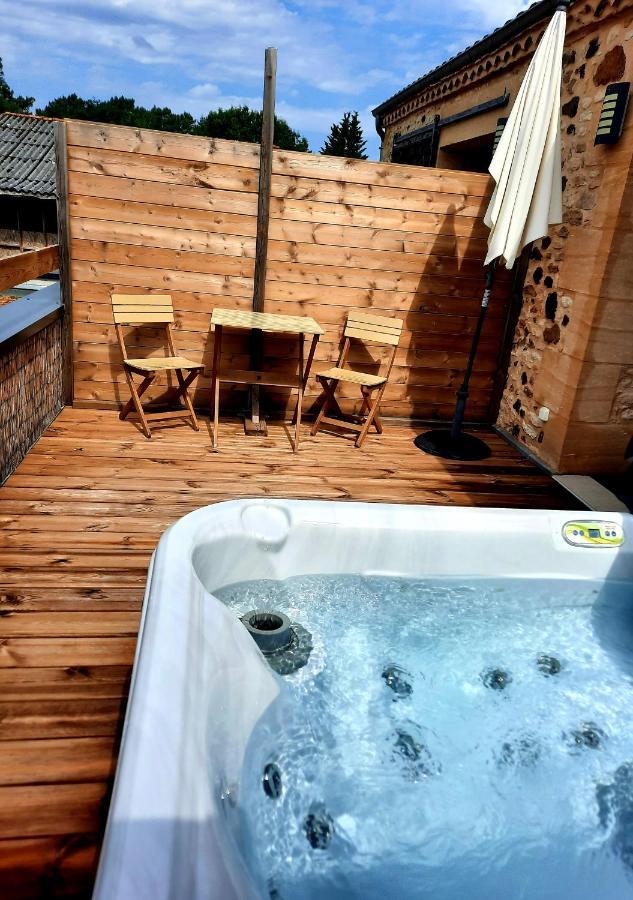 Bien Etre Simple Hotel Villajou ภายนอก รูปภาพ